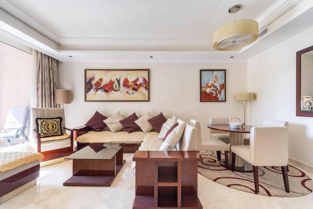 Luxury 1 Bedroom With A Private Beach Taj Granduer Residence At Palm Dubai Eksteriør billede