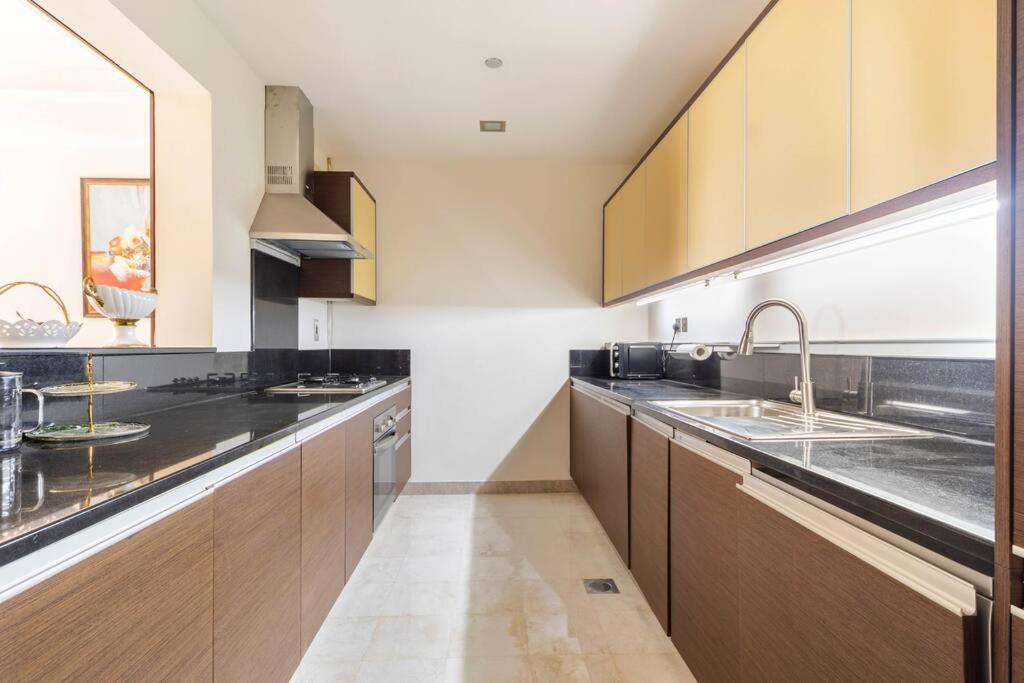 Luxury 1 Bedroom With A Private Beach Taj Granduer Residence At Palm Dubai Eksteriør billede